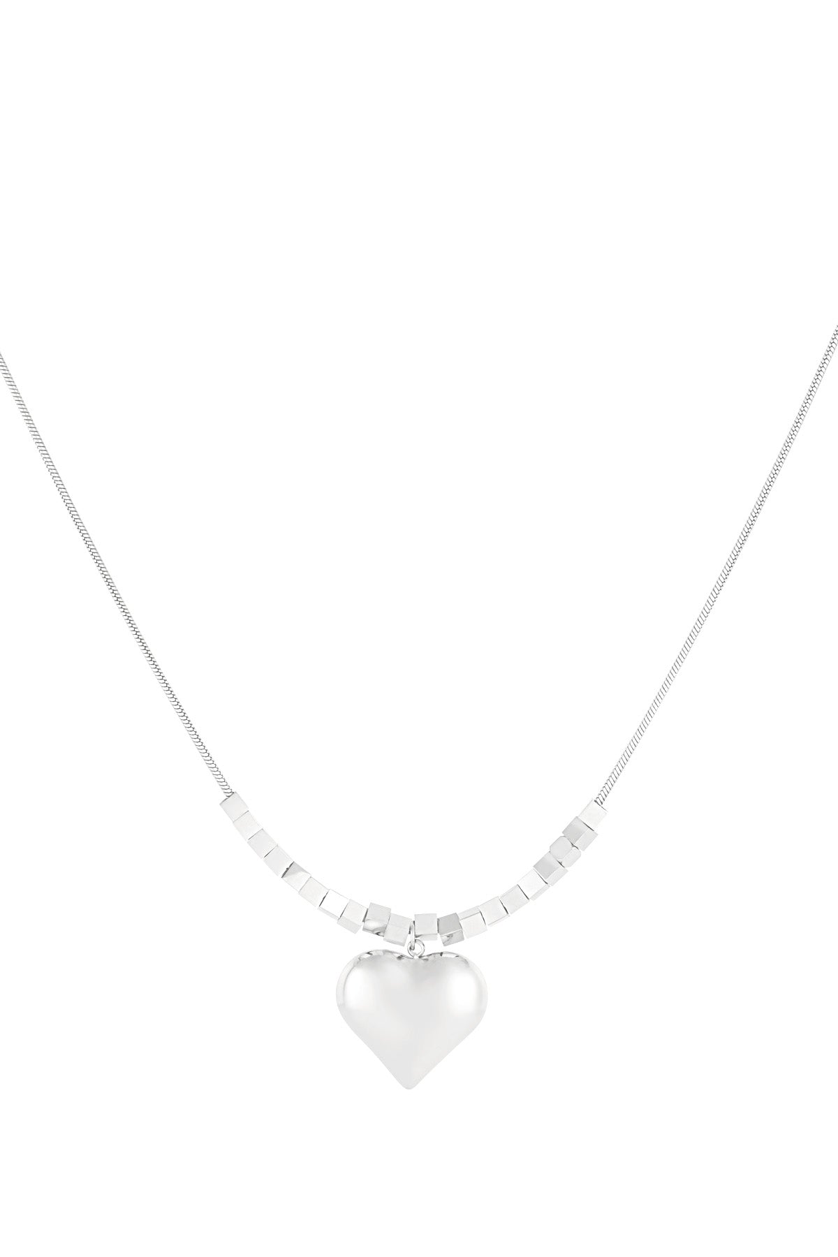 trendy heart necklace