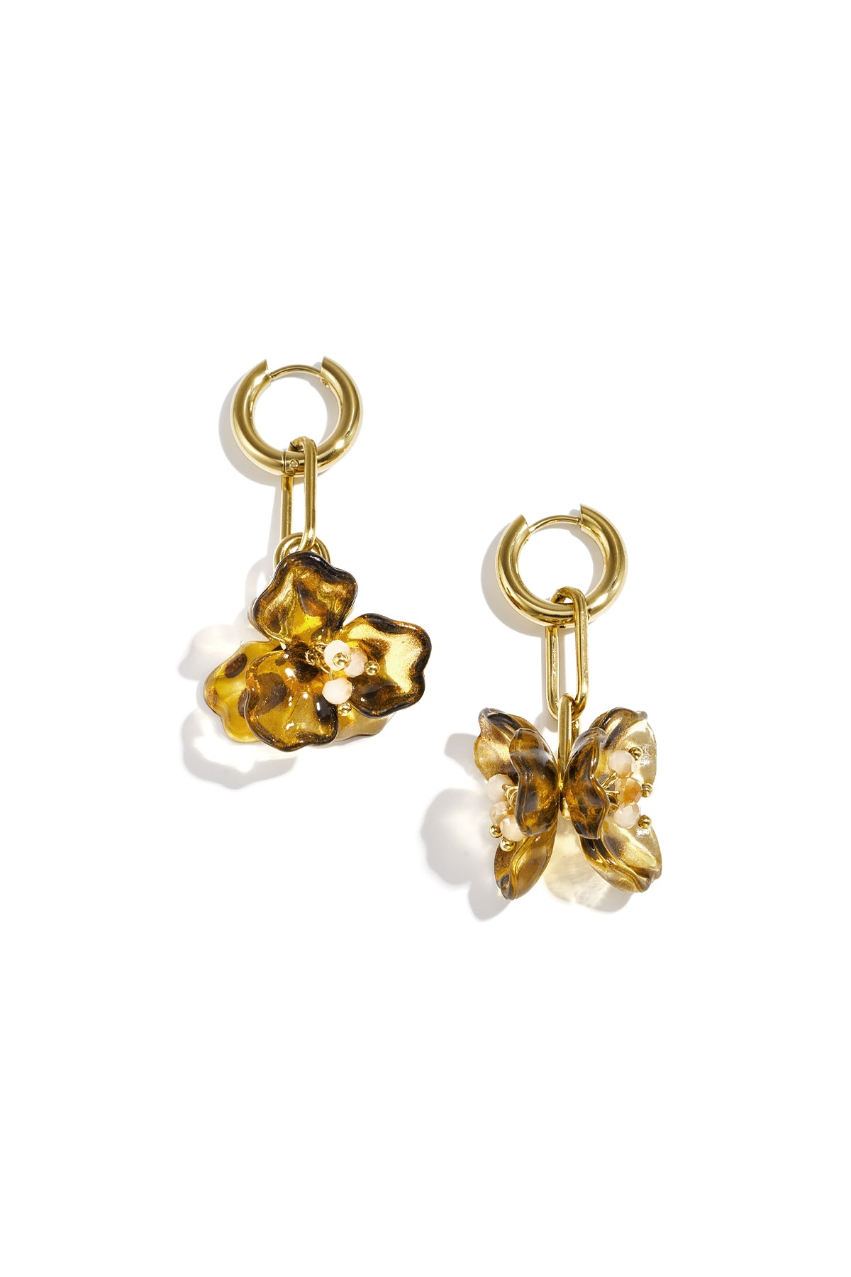 Flower earrings with beads