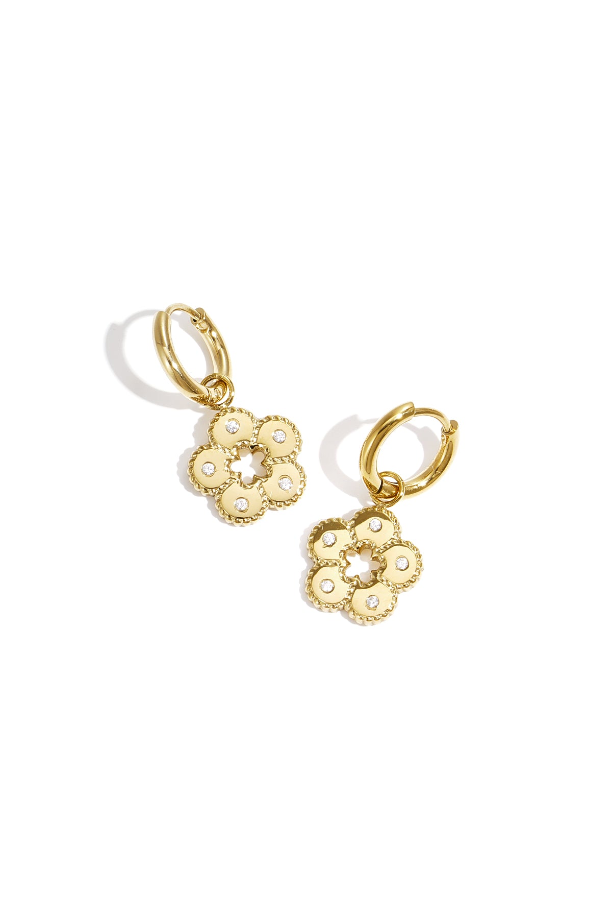 Earrings with stones in flower